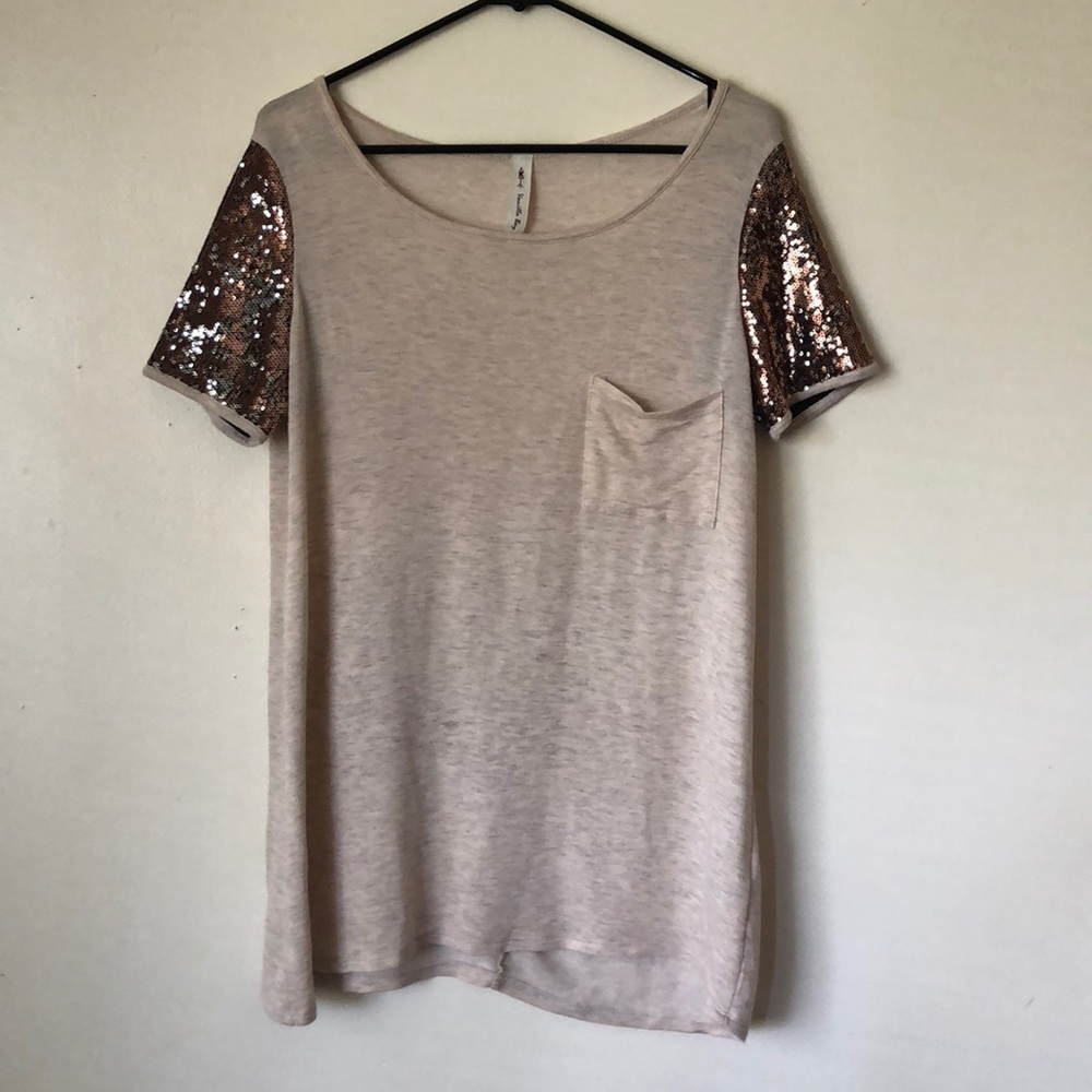 Vanilla Bay Sequin Sleeve Top | Used | Medium